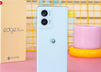 Motorola starts seeding Android 15 beta to some of its phones