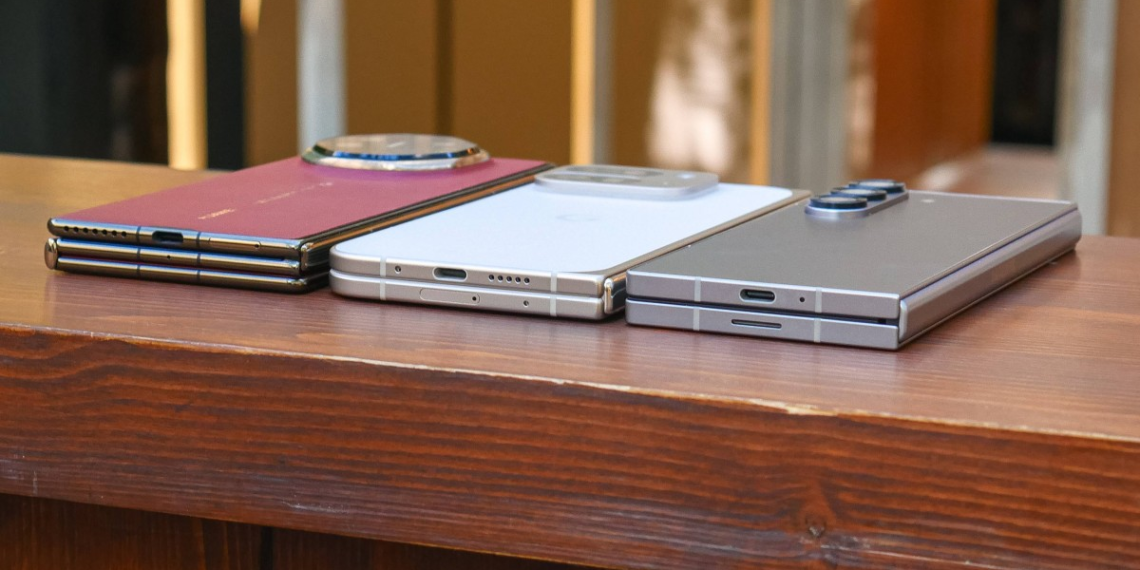 Samsung Reportedly Working on Tri-Fold