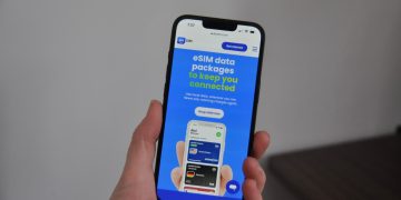 Best App for Saudi Arabia eSIM Travel: aloSIM