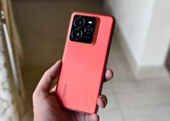 Realme GT 7 Review: Speed Meets Sophistication