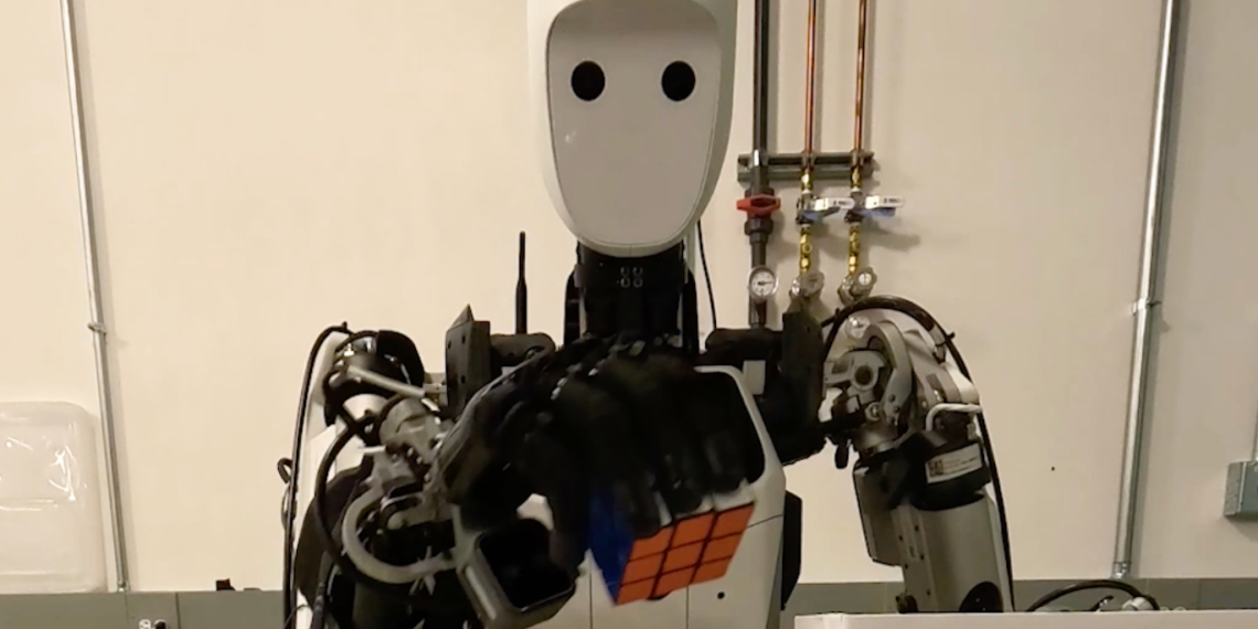 Google Unveils Offline Gemini Robotics AI Model