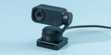 A Webcam That Feels Like a Real Camera