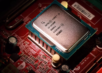 Intel Warns US Stake Risks Sales and Future Grants