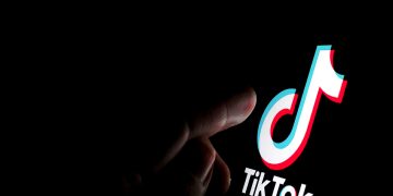 TikTok Adds Voice Notes and Multi-Media DMs