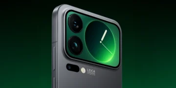 Xiaomi 17 Pro Launches with Leica Cameras, Rear Screen
