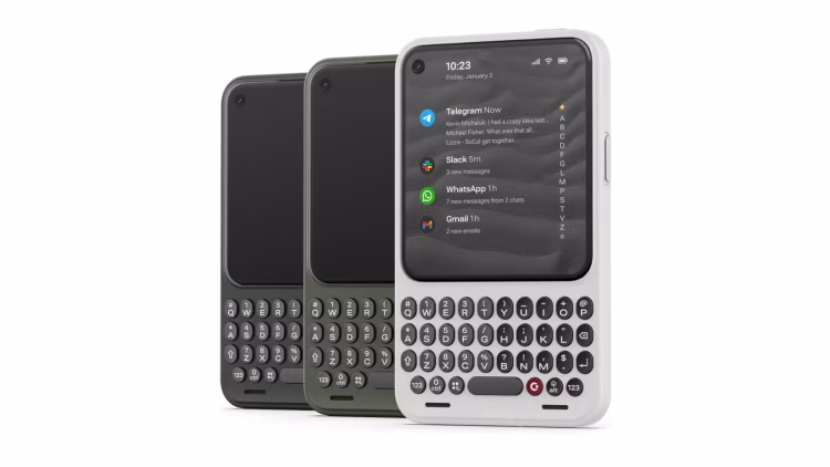 Clicks Communicator Revives the BlackBerry Spirit for Focused Users